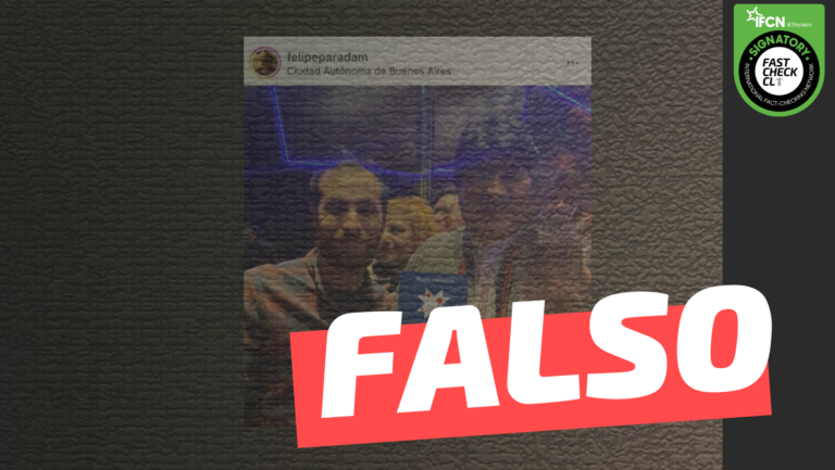 Lee más sobre el artículo (Imagen) Evo Morales sostiene el libro “Historia Secreta Mapuche”: #Falso