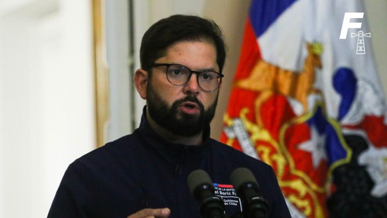 Lee más sobre el artículo Presidente Boric anuncia que mobiliario de la Villa Panamericana será donado a las personas afectadas por los incendios