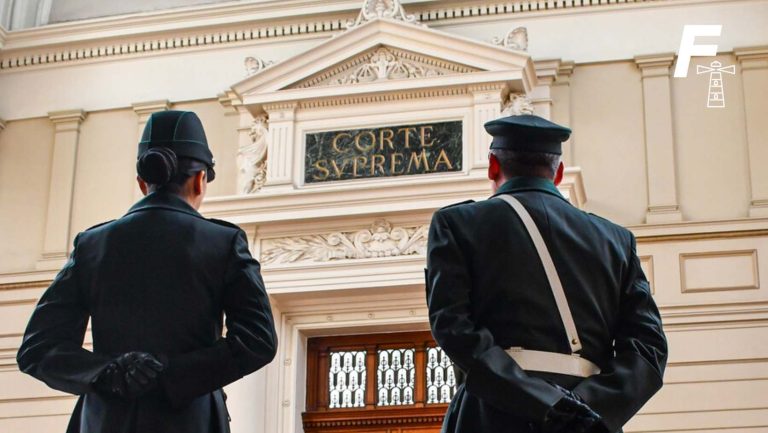 Lee más sobre el artículo Corte Suprema echa pie atrás y deja sin efecto la compra de 22 vehículos de lujo