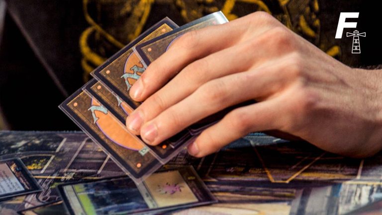 Lee más sobre el artículo Contraloría ordena sumario contra funcionarios acusados de jugar cartas Magic mientras estaban en horario laboral