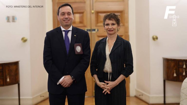 Lee más sobre el artículo ¿Quién es y cuál es la trayectoria de Eduardo Cerna? El nuevo director de la PDI nombrado por el Presidente Boric