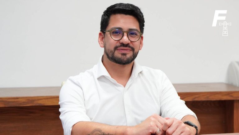 Lee más sobre el artículo Michel Figueroa, de Chile Transparente: “En las 46 medidas que recomendó la Comisión Jaraquemada, hemos visto avances solo en un 39%, ni siquiera efectividad de ese avance”