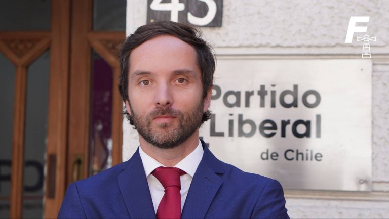 Lee más sobre el artículo Rodrigo Rettig, abogado: “La candidatura de Aldo Duque me parece sumamente peligrosa”