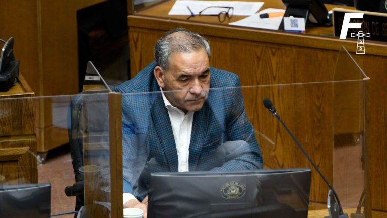 Lee más sobre el artículo “El león nunca voltea cuando un perro ladra”: la curiosa reflexión de Fidel Espinoza tras reportaje que reveló desconocido negocio inmobiliario
