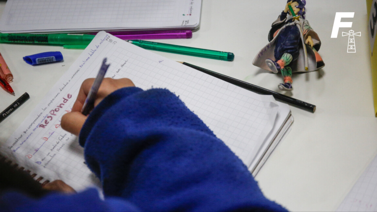 Lee más sobre el artículo Mineduc presenta proyecto que busca mejorar educación pública: refuerza la administración y gobernanza de los servicios locales