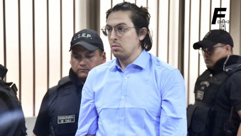 Lee más sobre el artículo Los intentos de Daniel Andrade: ¿Qué decía el chat con el que buscaba reclutar seremis de Vivienda para obtener nuevos convenios? 