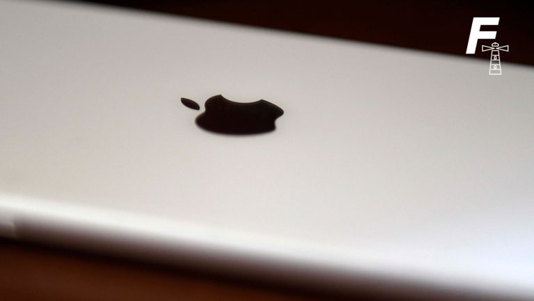 Lee más sobre el artículo Apple flexibiliza sus reglas: lanzan primer emulador de juegos retro en la App Store 