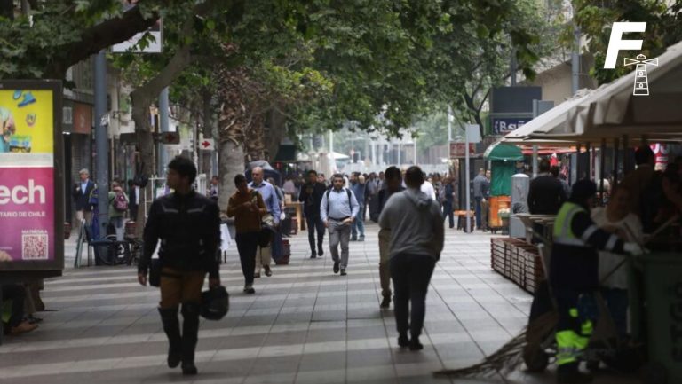 Lee más sobre el artículo Primera caída en 16 meses: desempleo en Chile alcanza el 8,7% durante el primer trimestre de 2024