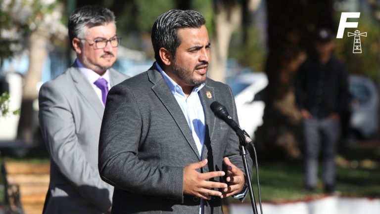 Lee más sobre el artículo Decretan arresto en contra del alcalde de San Bernardo: ¿Qué se sabe sobre la causa que se le imputa?