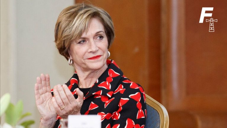 Lee más sobre el artículo Evelyn Matthei se baja de la reelección en Providencia y proyecta su carrera presidencial