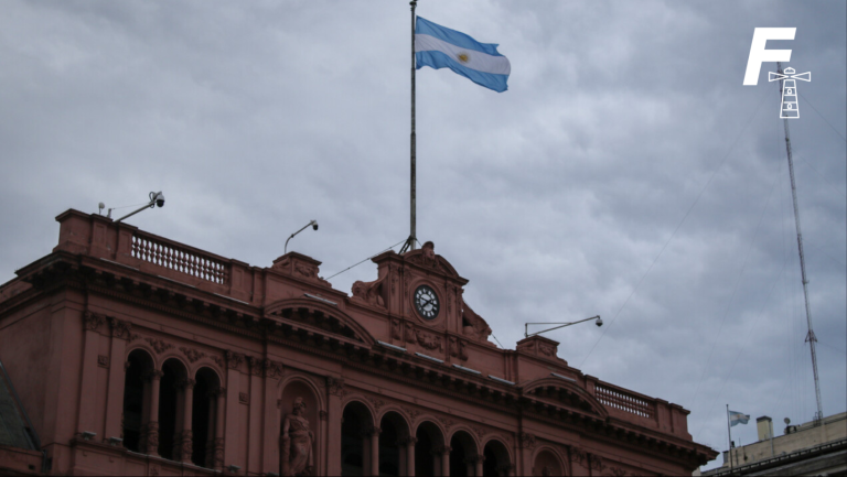 Lee más sobre el artículo “Soy Dios y voy a matar al presidente”: ¿quién es el hombre que intentó entrar a Casa Rosada con un machete?