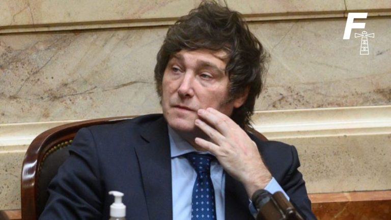 Lee más sobre el artículo Javier Milei cae en la trampa de “Jumbot”: Usó información falsa para proclamar descenso de la inflación en Argentina 