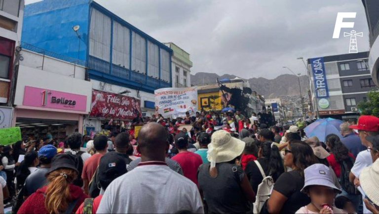 Lee más sobre el artículo Desalojos de tomas: ¿Qué exigen los pobladores de campamentos que salieron a marchar en Antofagasta? 