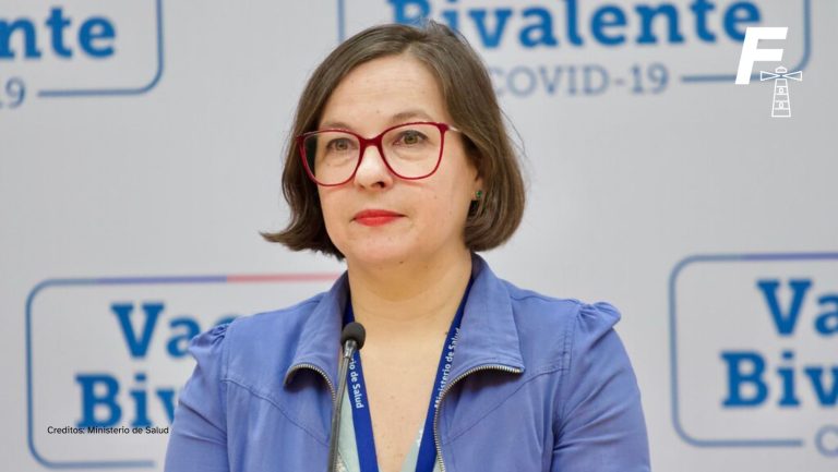 Lee más sobre el artículo Un inestable cargo en el Minsal: remueven a la segunda encargada de vacunas en menos de dos años 