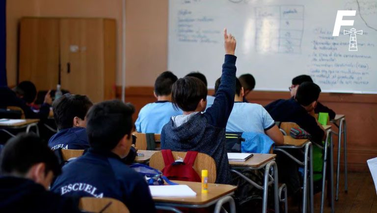 Lee más sobre el artículo Alcaldes de la zona oriente de Santiago se unen para evitar traspaso al SLEP 