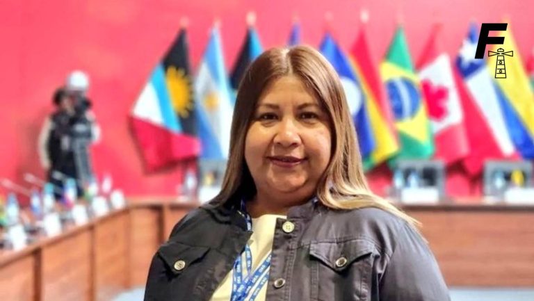 Lee más sobre el artículo Lucy Esquivel, Secretaria Ejecutiva de RedTraSex: “Nosotras estamos en contra de las zonas rojas, porque contribuye al estigma y a la discriminación”
