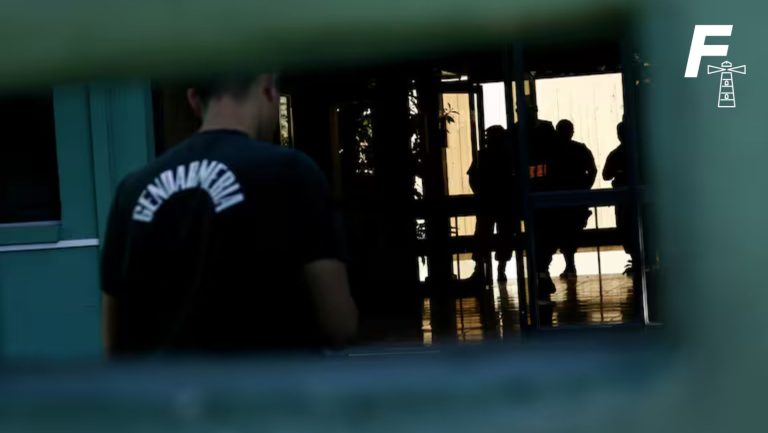 Lee más sobre el artículo Miembros del Tren de Aragua fueron trasladados a diferentes cárceles del país: buscan evitar fuga antes de su juicio