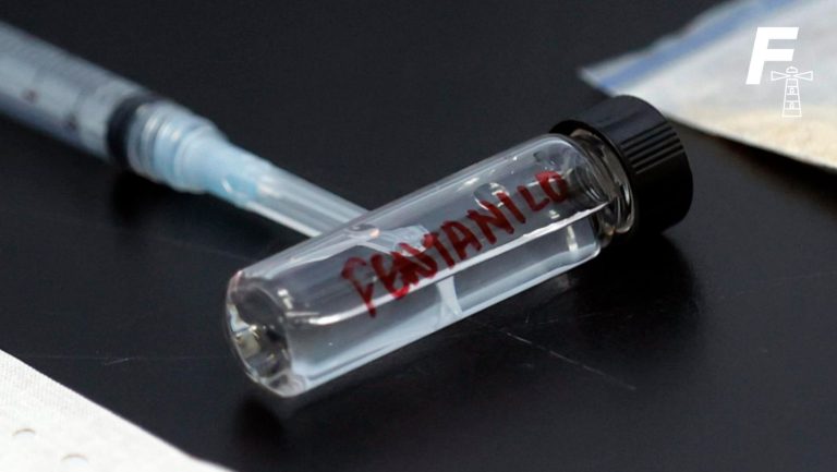 Lee más sobre el artículo Tráfico de fentanilo en Santiago: Dos detenidos y 147 ampollas decomisadas por la PDI