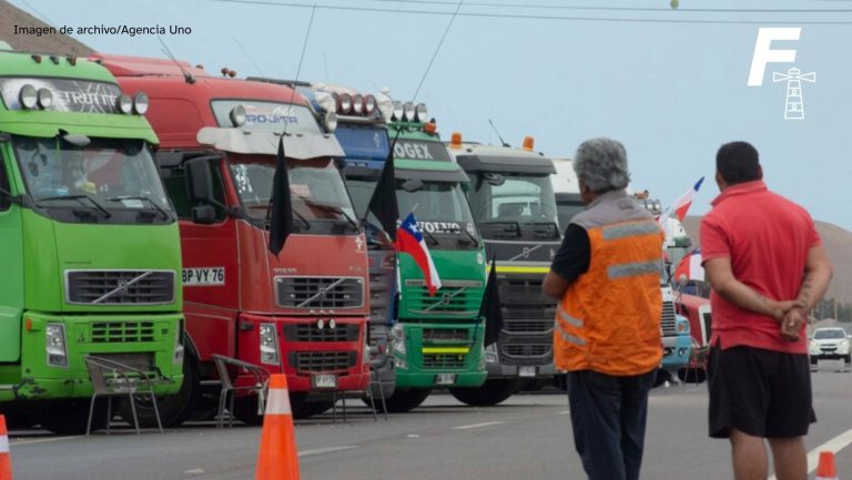 Lee más sobre el artículo Camioneros del norte iniciaron paro indefinido: ¿cuál es el petitorio?