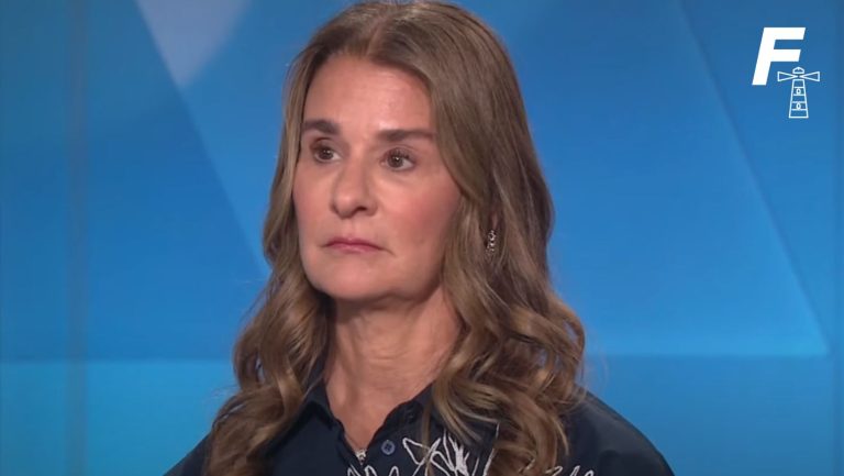 Lee más sobre el artículo Melinda French Gates, ex esposa de Bill Gates, renuncia a su posición de co-presidenta de la fundación homónima