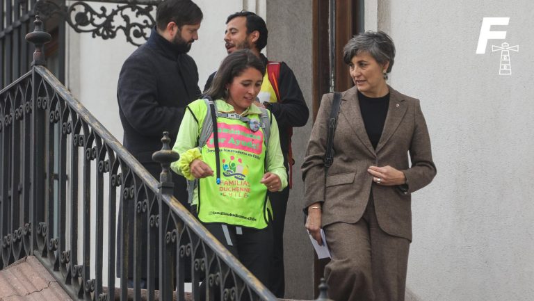 Lee más sobre el artículo Lo que dejó la reunión de la madre de Tomás Ross con el Presidente: exención de impuestos y compromiso con proyecto de ley para enfermedades poco frecuentes