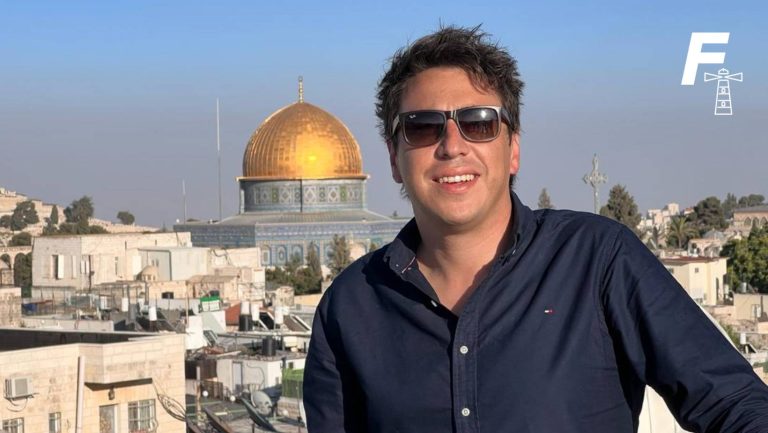 Lee más sobre el artículo Diego Khamis, Director Ejecutivo de la Comunidad Palestina en nuestro país: “El estándar de Chile ha estado bien, mi mayor punto es que no se ha hecho nada extraordinario que no hubiese hecho cualquier otro gobierno”