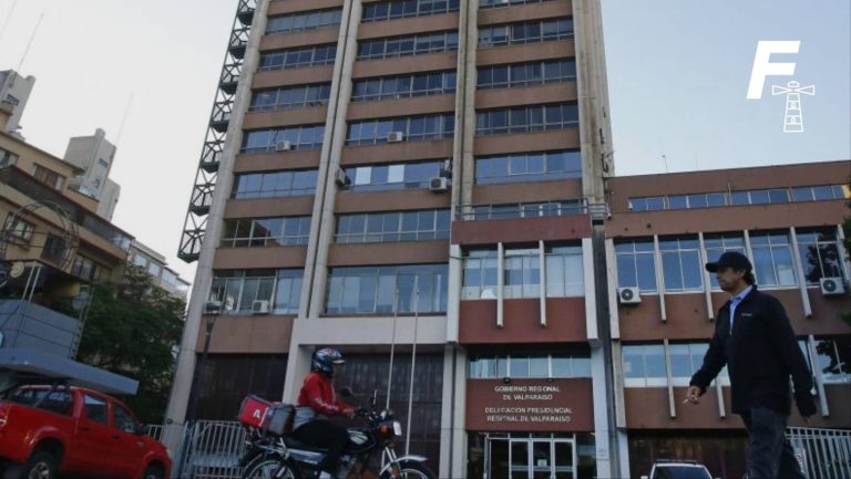 Lee más sobre el artículo PDI allana oficinas del Gore de Valparaíso y otras reparticiones en medio de indagatoria por Caso Convenios