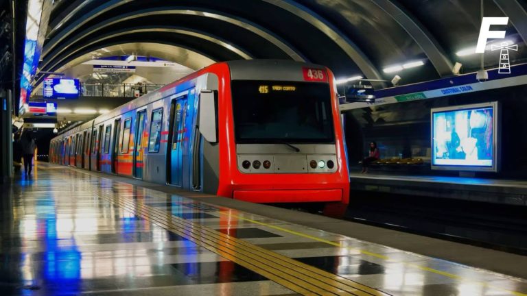 Lee más sobre el artículo Metro de Santiago: linea 2 se encuentra operativa y linea 6 de manera parcial