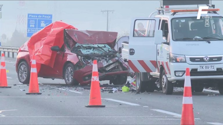 Lee más sobre el artículo Accidente de tránsito en ruta 68: mujer fallece tras impactar su vehículo con camión tres cuarto