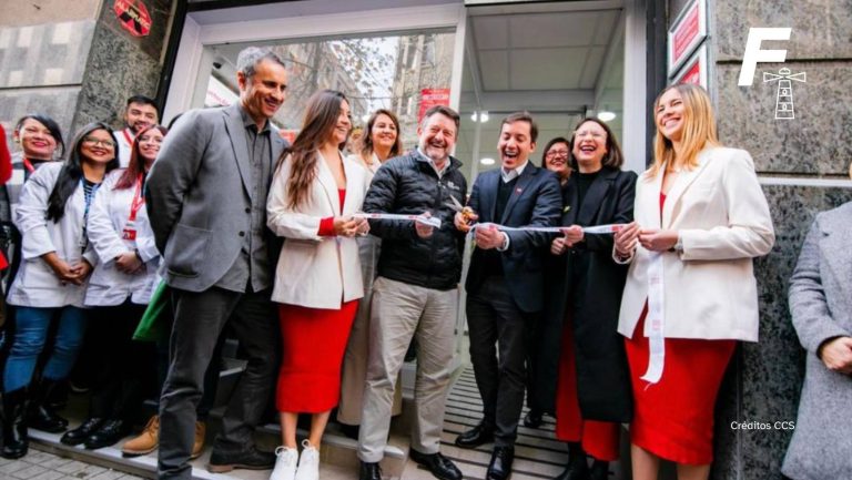 Lee más sobre el artículo Tras estallido social y la pandemia del Covid-19: Farmacias Ahumada vuelve a Santiago Centro con siete nuevos locales