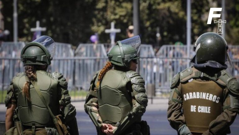 Lee más sobre el artículo Sentenciada a 3 años de libertad vigilada: carabinera fue condenada nuevamente por patear a embarazada y causarle un aborto