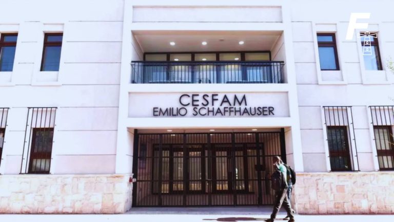 Lee más sobre el artículo Tenía antecedentes y se encuentra prófugo: médico roció con bencina e intentó incendiar Cesfam en La Serena