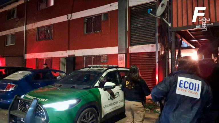 Lee más sobre el artículo Tribunal determinó arresto domiciliario nocturno y arraigo nacional contra adolescente que mató a su hermano en Puente Alto