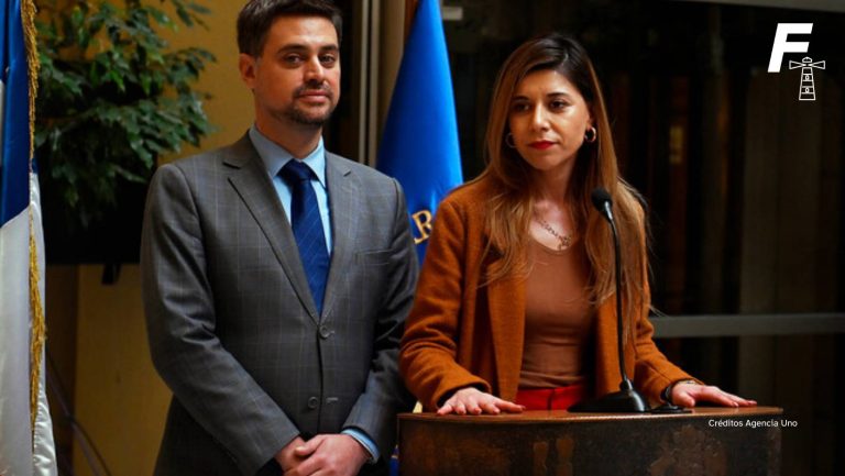 Lee más sobre el artículo Parlamentarios del PS ingresan proyecto de ley que suprime el derecho a voto de extranjeros no nacionalizados