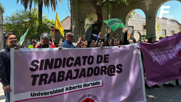 Lee más sobre el artículo Crisis en la UAH: sindicato de trabajadores acusa que más de 80 funcionarios han sido despedidos durante este año