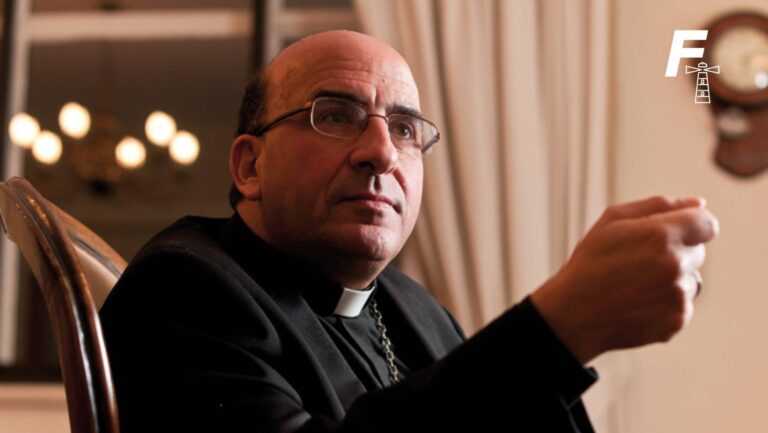 Lee más sobre el artículo ¿Quién es Fernando Chomalí? El Arzobispo de Santiago que el Papa Francisco nombró cardenal