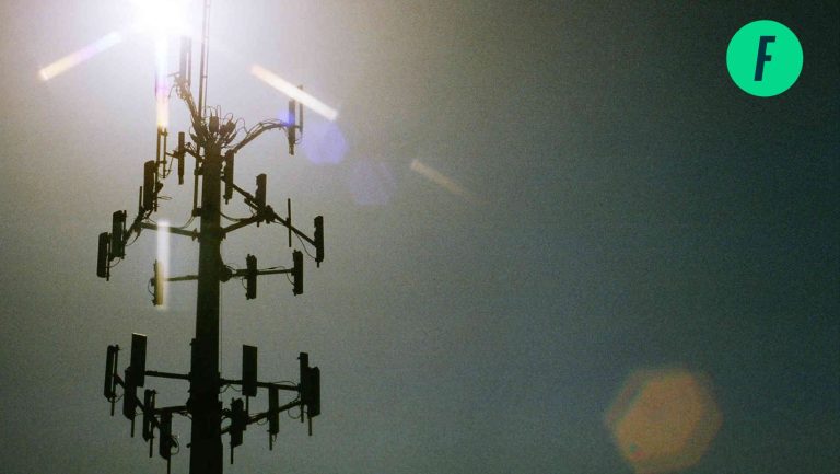 Lee más sobre el artículo ¿Qué es el “Imsi Catcher”? El sistema de intercepción de llamadas que tensiona al oficialismo en la discusión de la ley antiterrorista
