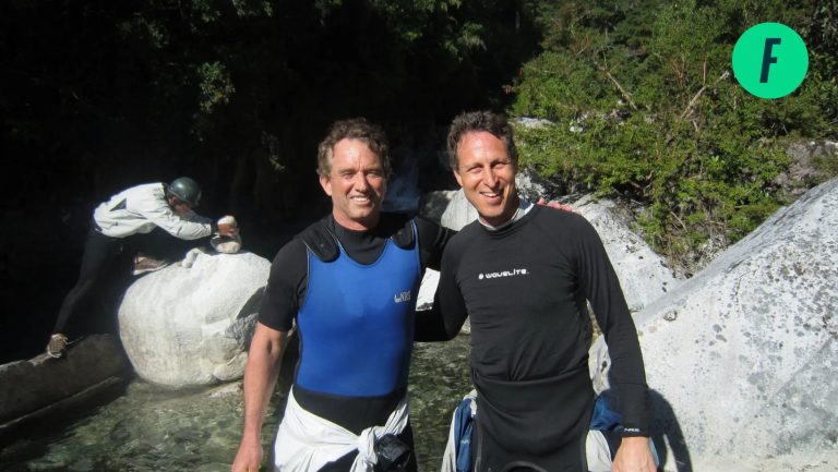 Lee más sobre el artículo ¿Quién es Mark Hyman?, el magnate de los suplementos y amigo de Kennedy Jr, próximo ministro de Salud de Trump