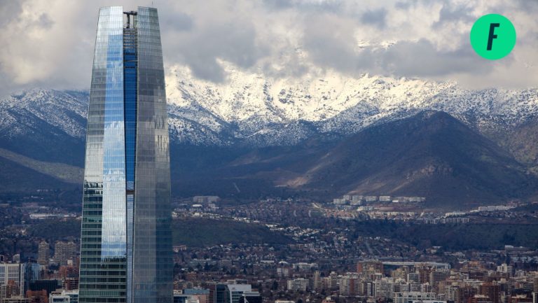Lee más sobre el artículo A 484 años de su fundación: las diez experiencias que no te puedes perder en Santiago