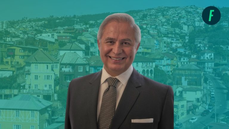 Lee más sobre el artículo Juan Carlos Manríquez y deterioro en Valparaíso: “Lo que sería una gran tragedia, es perder la nominación de sitio Patrimonio de la Humanidad”