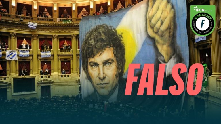 Lee más sobre el artículo (Imagen) Despliegan bandera con la cara de Javier Milei en el Congreso de Argentina: #Falso