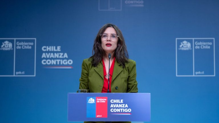 Lee más sobre el artículo Es falso que Camila Vallejo manifestó sus intenciones para ser presidenta en 2030